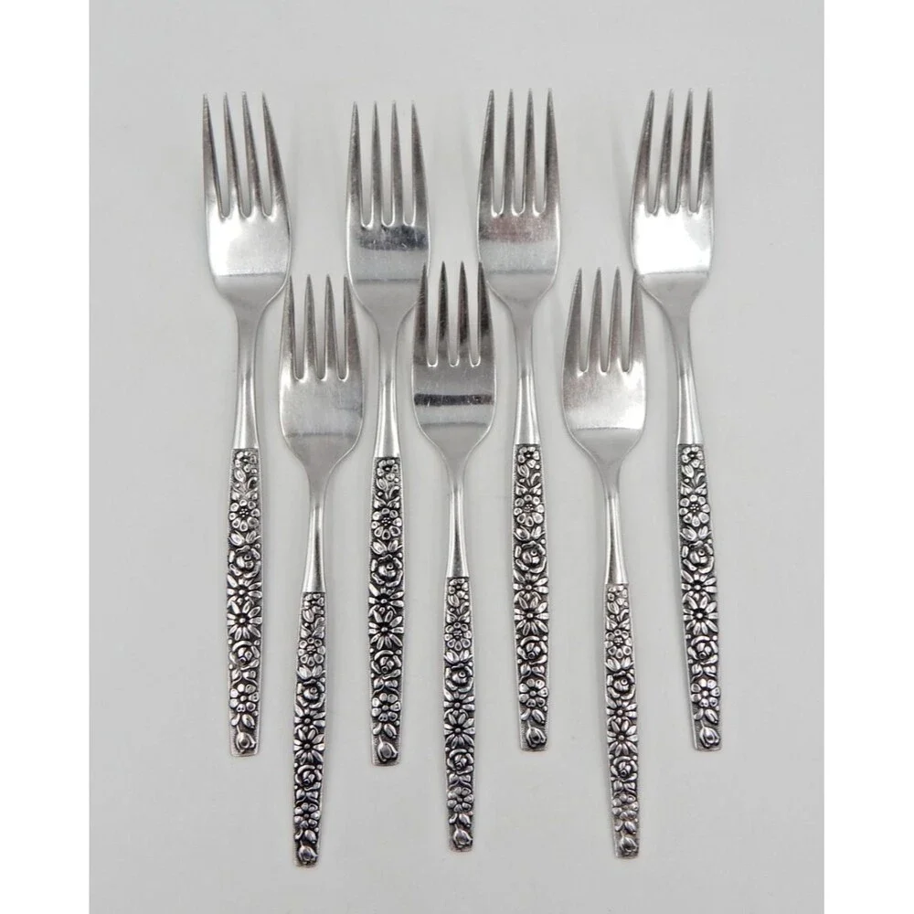 Rogers Deluxe Oneida Stainless Malibu Dinner Dessert Salad Floral Flatware Lot/7